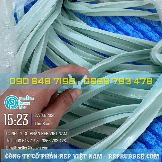 Optimal sealing solution with V-shaped silicone gasket for gaps of 3-4mm