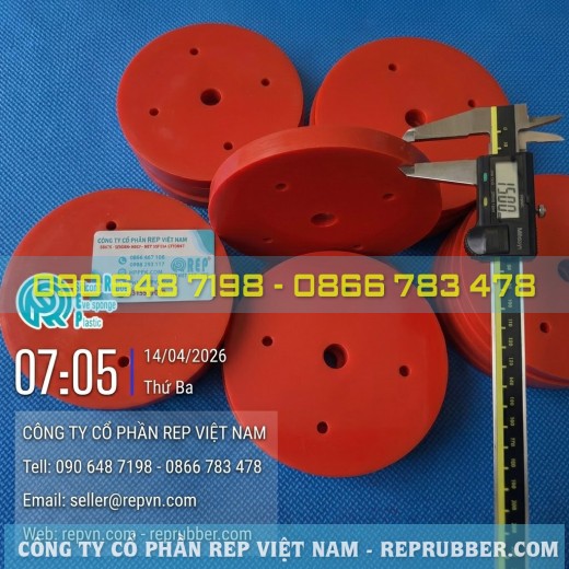 Comparison of red silicone gaskets and conventional heat-resistant rubber gaskets