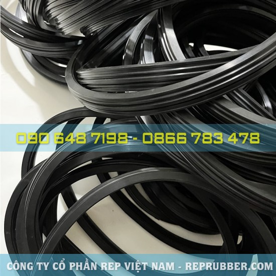 EPDM rubber gasket 305.2x275.2