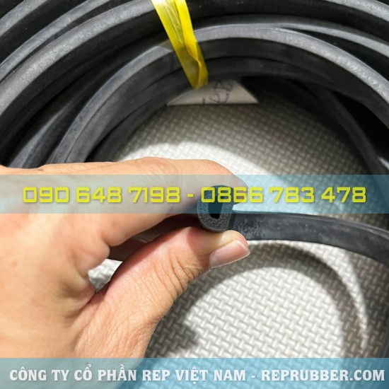 Foam EPDM rubber gasket D-shape 12x10x3