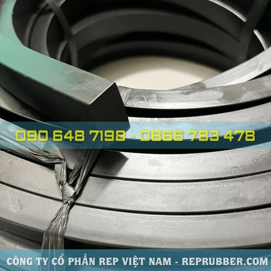 EPDM rubber seal CN-shaped 15x25