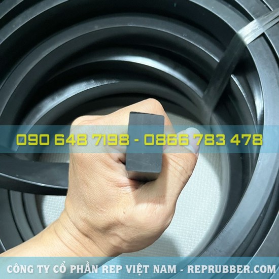 EPDM rubber seal CN-shaped 15x25