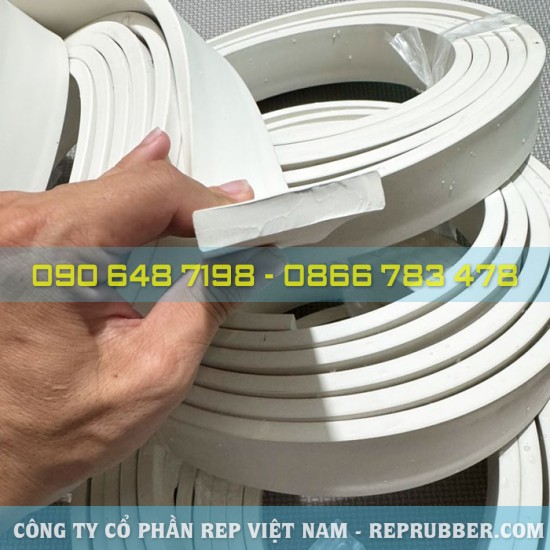 White EPDM rubber seal CN-shaped 8x40