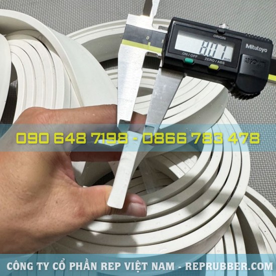 White EPDM rubber seal CN-shaped 8x40