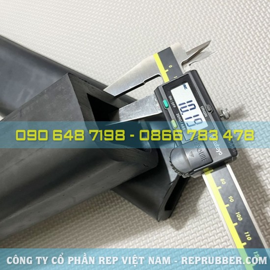 EPDM rubber seal D-shaped 80x50x10