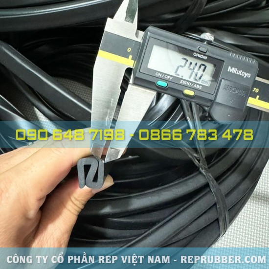 EPDM rubber seal S-shaped 15x14.4x3.3