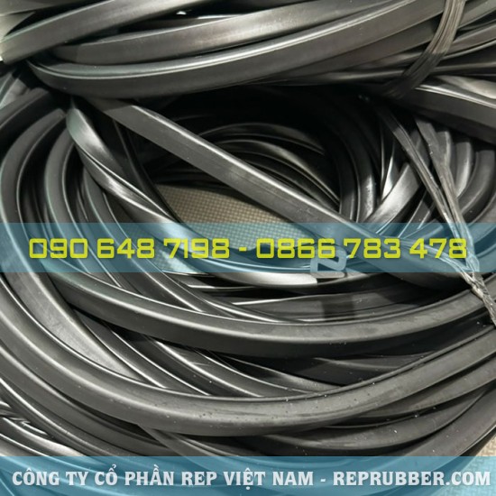 EPDM rubber seal S-shaped 15x14.4x3.3