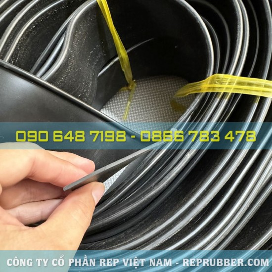 P-shaped EPDM rubber gasket 60x4.5x1.5