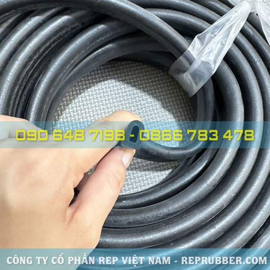 Foam rubber D-shaped gasket 10x15x3