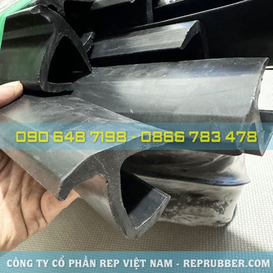 EPDM rubber J-shaped gasket 58.5x48x5