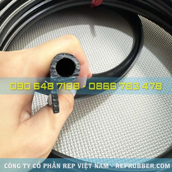 EPDM rubber P-shaped gasket 31x16x3