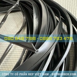 T-shaped EPDM rubber gasket 4x12x1