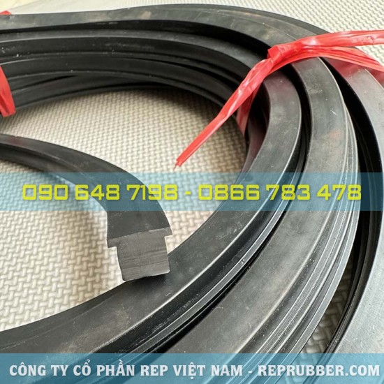 T-shaped EPDM rubber gasket 14x11x2