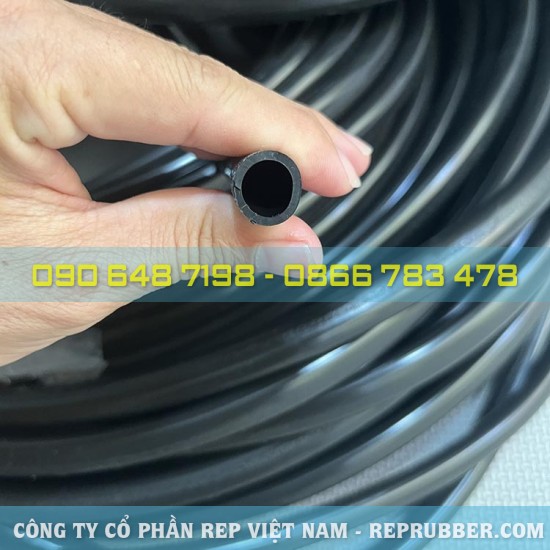 Black silicone tube 10x13