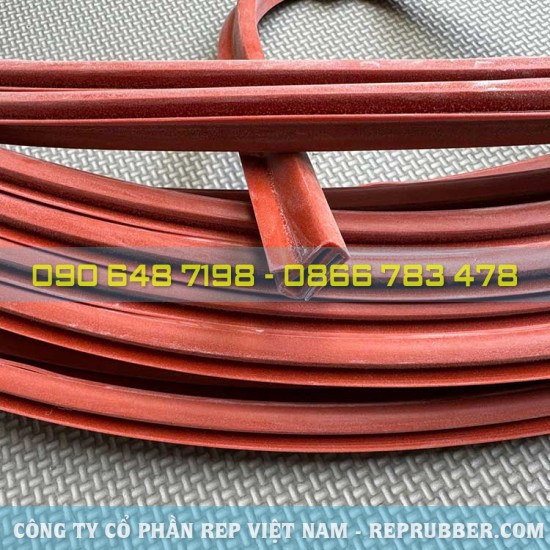 Red E-shaped silicone gasket 14.1x15.4x1.0