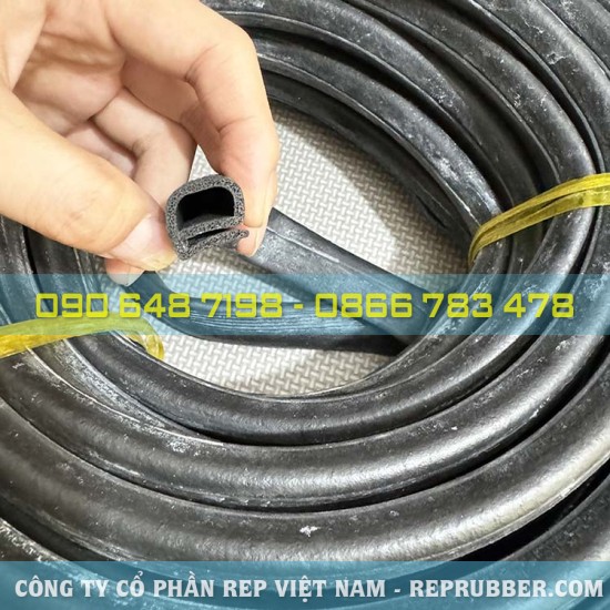 EPDM Foam rubber seal E-shaped 16x16.5x2