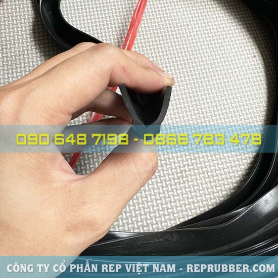 EPDM L-shaped rubber gasket 20x20x2