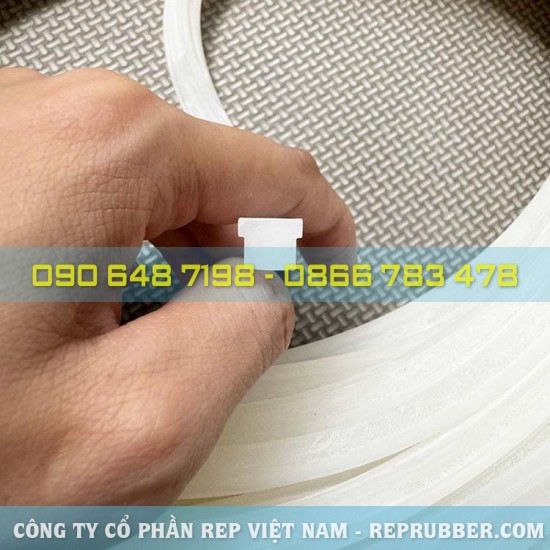 White T-shaped silicone gasket 10x8x8