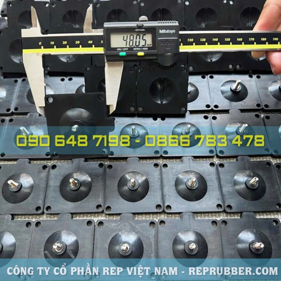 Shock-absorbing rubber M48x53