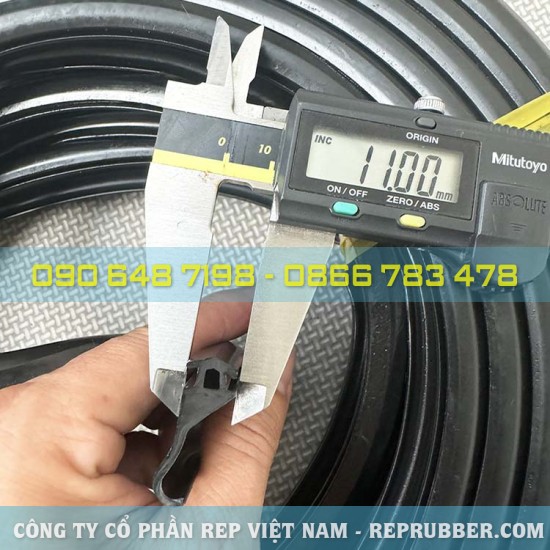 EPDM J-shaped rubber gasket 28.5x11x1.6