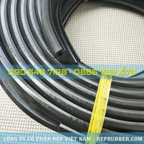 EPDM J-shaped rubber gasket 28.5x11x1.6