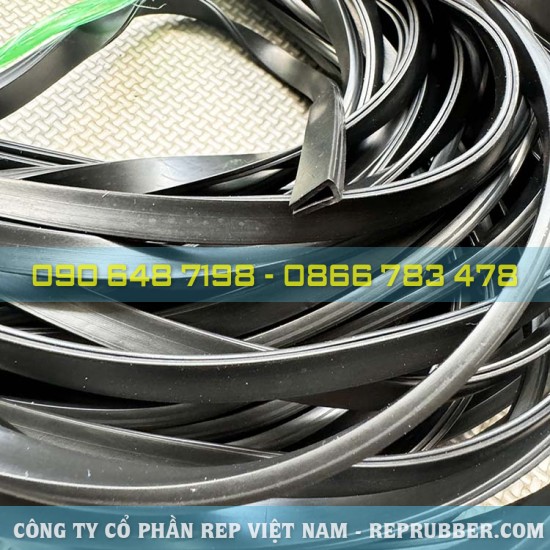 EPDM U-shaped rubber gasket 4x8x1