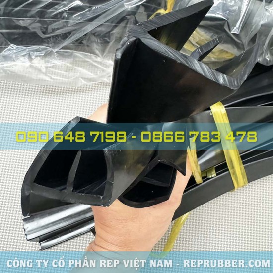 EPDM truck rubber gasket 52x23x4.5