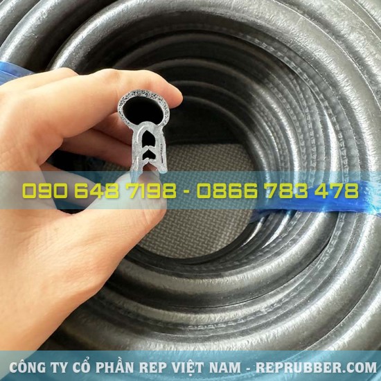 U-shaped foam rubber gasket XK 04