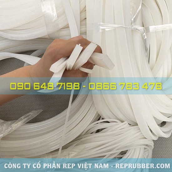 White heat-resistant silicone gasket