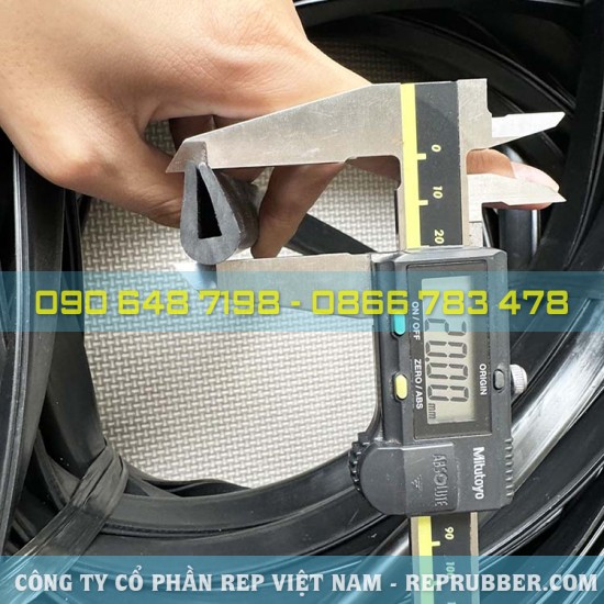 EPDM rubber U-shaped gasket 11x20x3