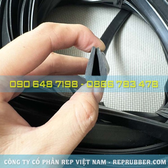 EPDM rubber U-shaped gasket 11x20x3