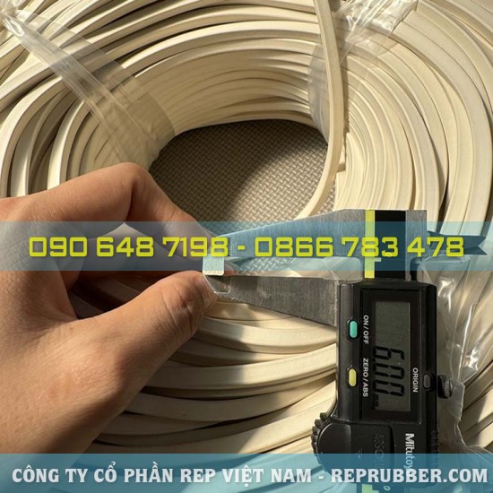 Square EPDM foam rubber gasket 6x6