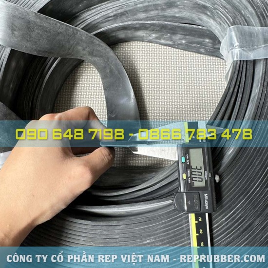 Black industrial silicone gasket 3x40