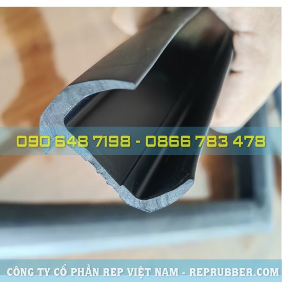 J-shaped EPDM rubber seal