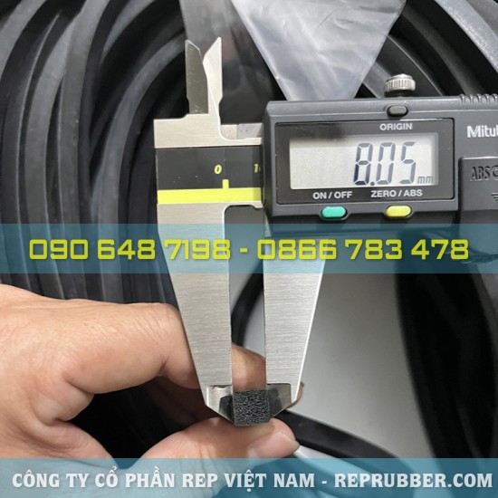 Square foam rubber gasket 8x8