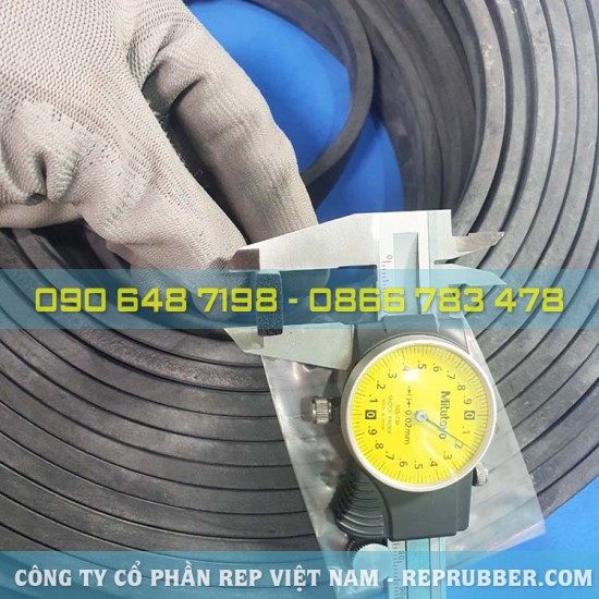 Rectangular foam rubber gasket 6x15