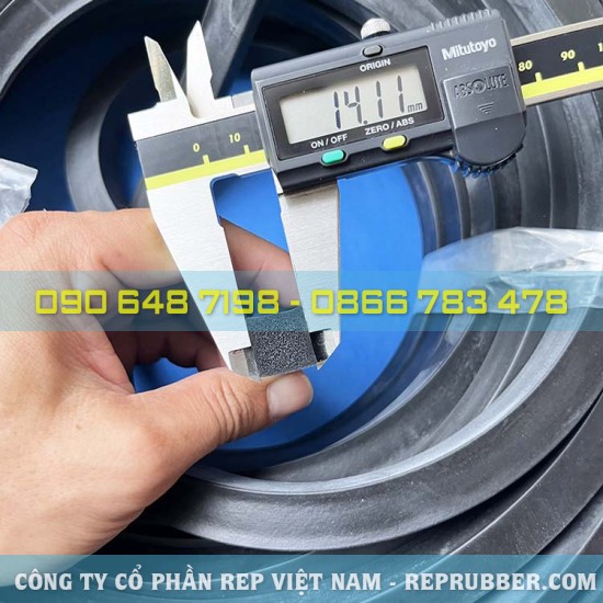 Square foam rubber gasket 14x14