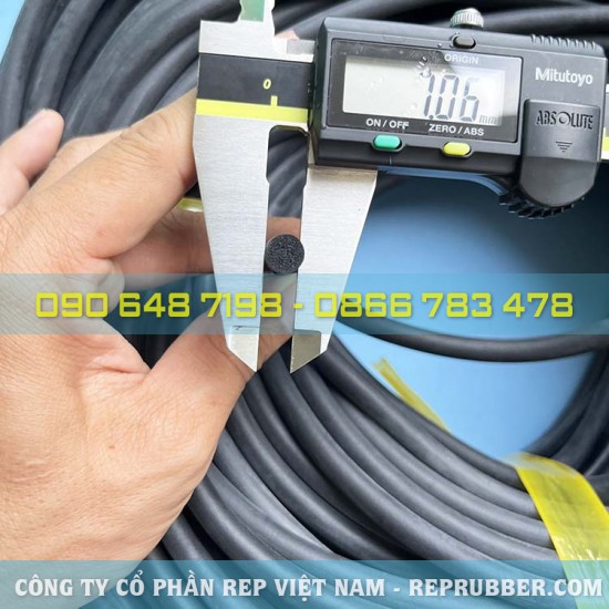 Elastic round foam rubber gasket