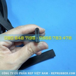 U-shaped rubber gasket 11x25x3, slot 3 mm