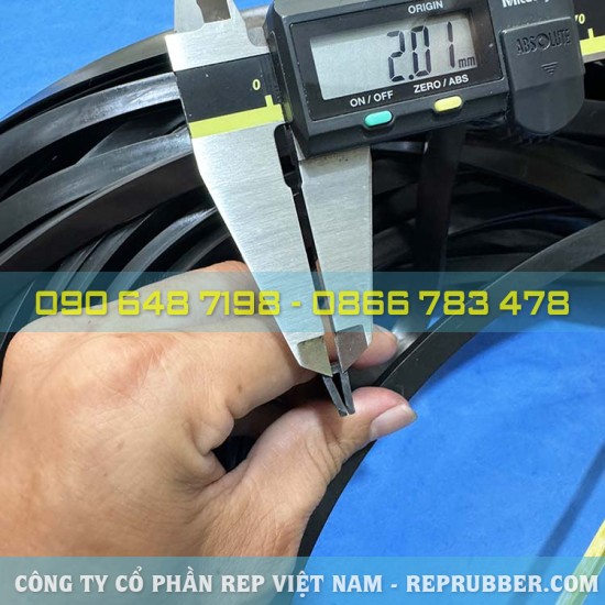 EPDM U-shaped rubber gasket 5x10x1.5, slot 2 mm EPDM U-shaped rubber gasket 5x10x1.5, slot 2 mm