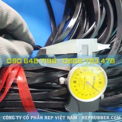 EPDM U-shaped rubber gasket 4x6x1, slot 2 mm