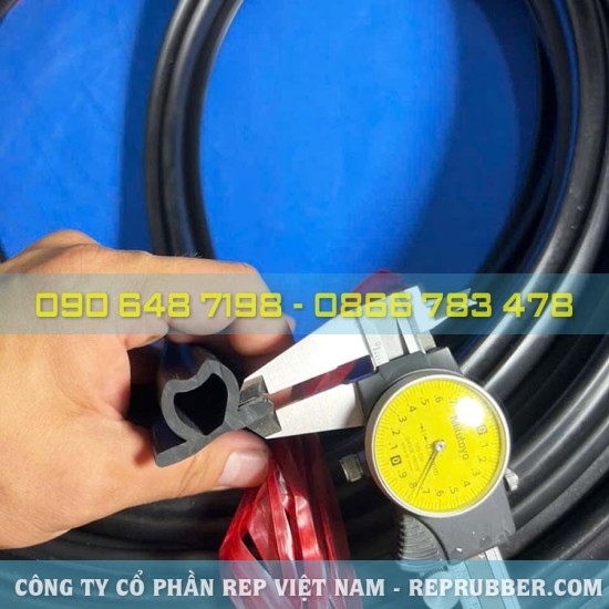  EPDM Rubber gasket 34x20x4 – UV resistant and weatherproof