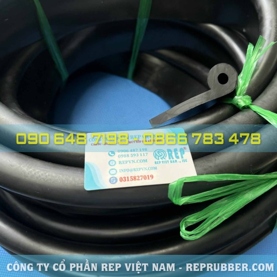 P-profile rubber gasket (100x30x10) offering high load-bearing capacity, vibration resistance, and effective shock absorption