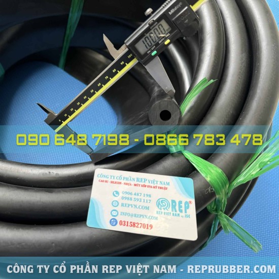 P-profile rubber gasket (100x30x10) offering high load-bearing capacity, vibration resistance, and effective shock absorption