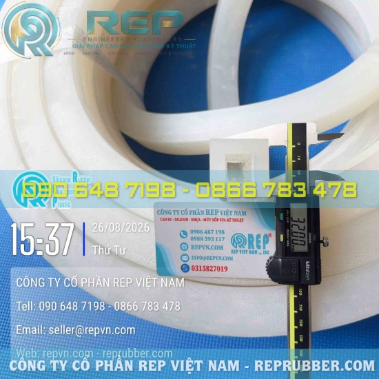 White square silicone gasket 32x32x8 – Custom silicone rubber profile