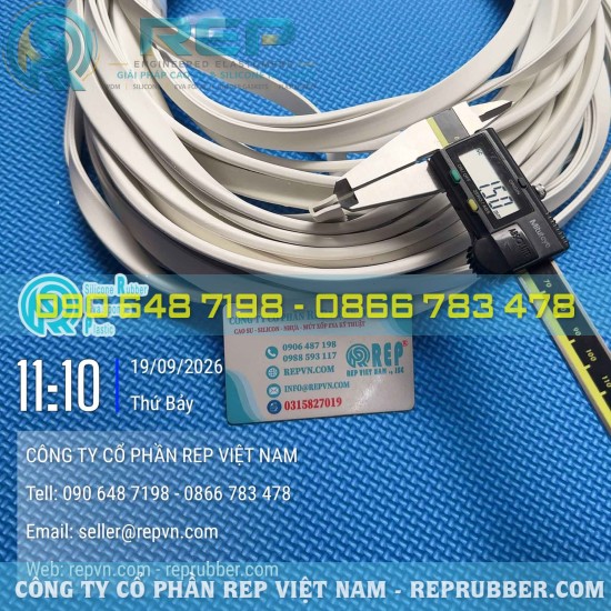 White EPDM U-Shaped gasket 5x12x1.5mm for industrial sealing